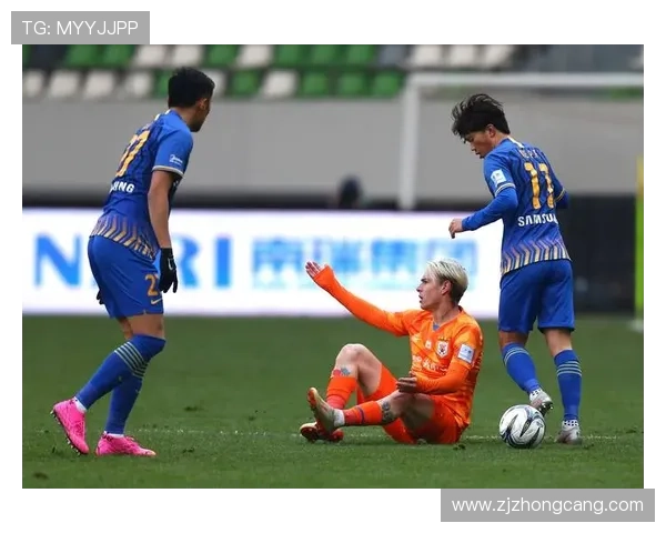 [国际足球]德国足协杯一场比赛因大雨延期.